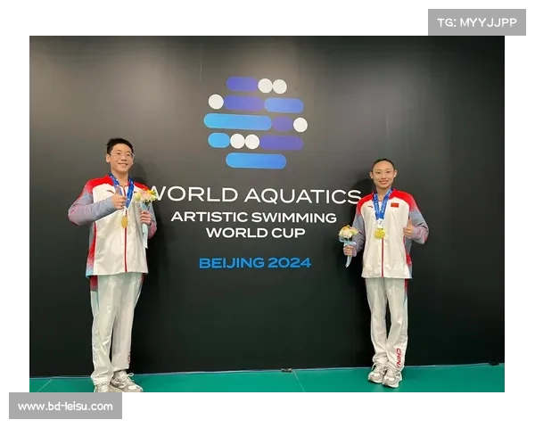 花游世锦赛混双技术自选中国组合郭牧也郭思彤勇夺第六名创佳绩 花游世锦赛混双技术自选中国组合郭牧也郭思彤勇夺第六名创佳绩